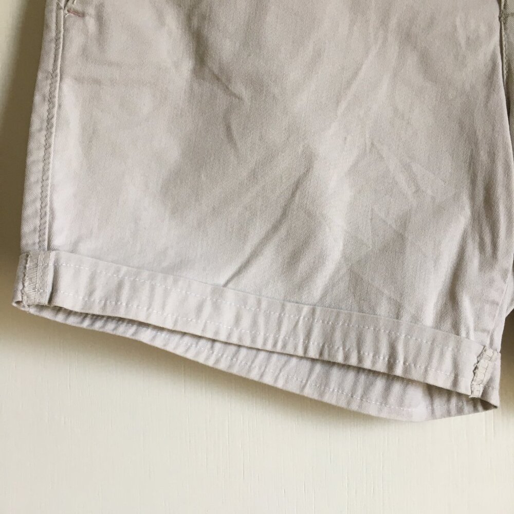 American Eagle Vintage Live Your Life Off-White Cotton Cuffed Shorts 8 - Picture 5 of 14
